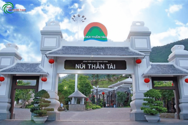 Tour Núi Thần Tài 1 Ngày